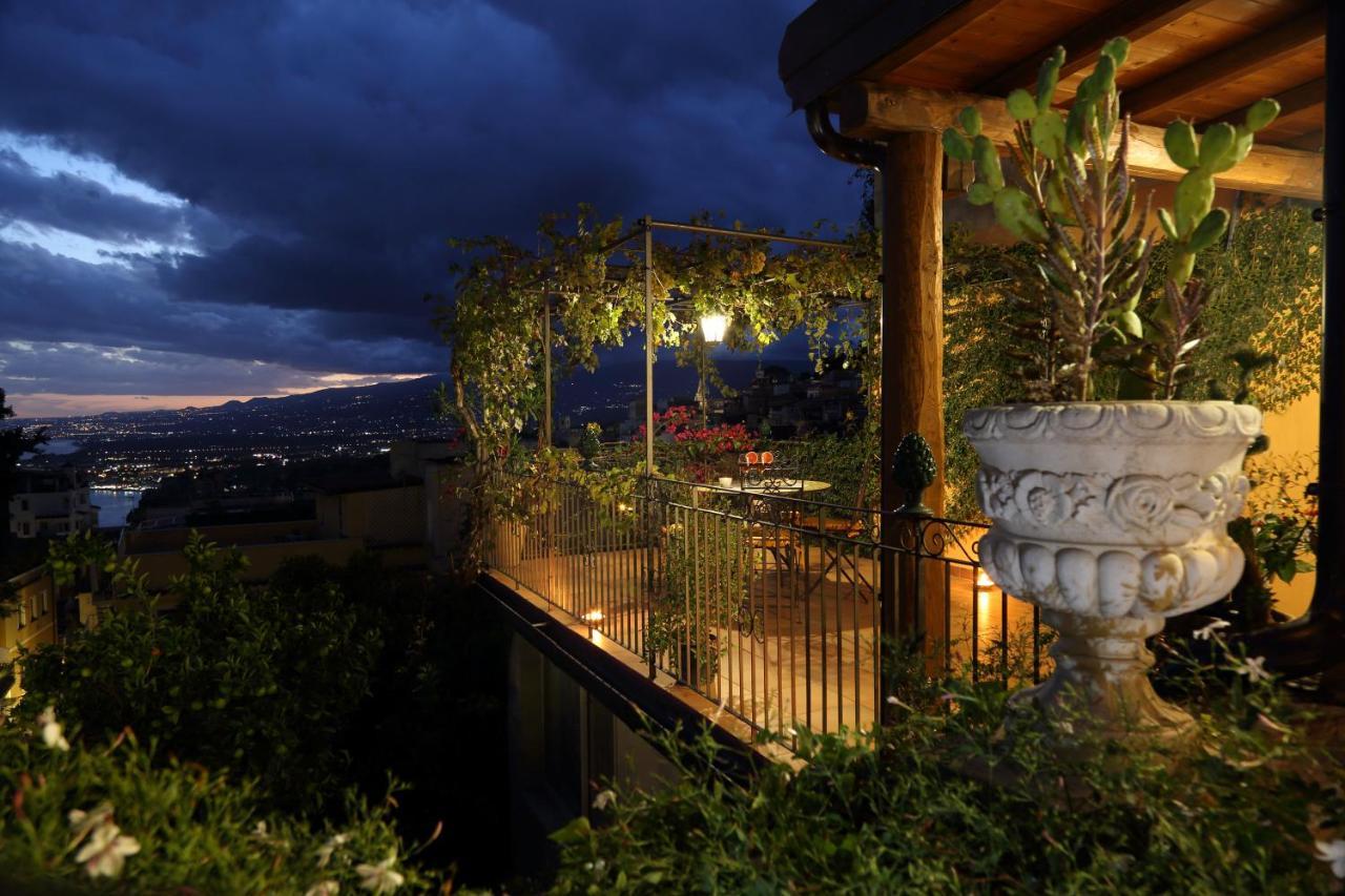 Le Terrazze Del Teatro Greco Villa Taormina Exteriör bild