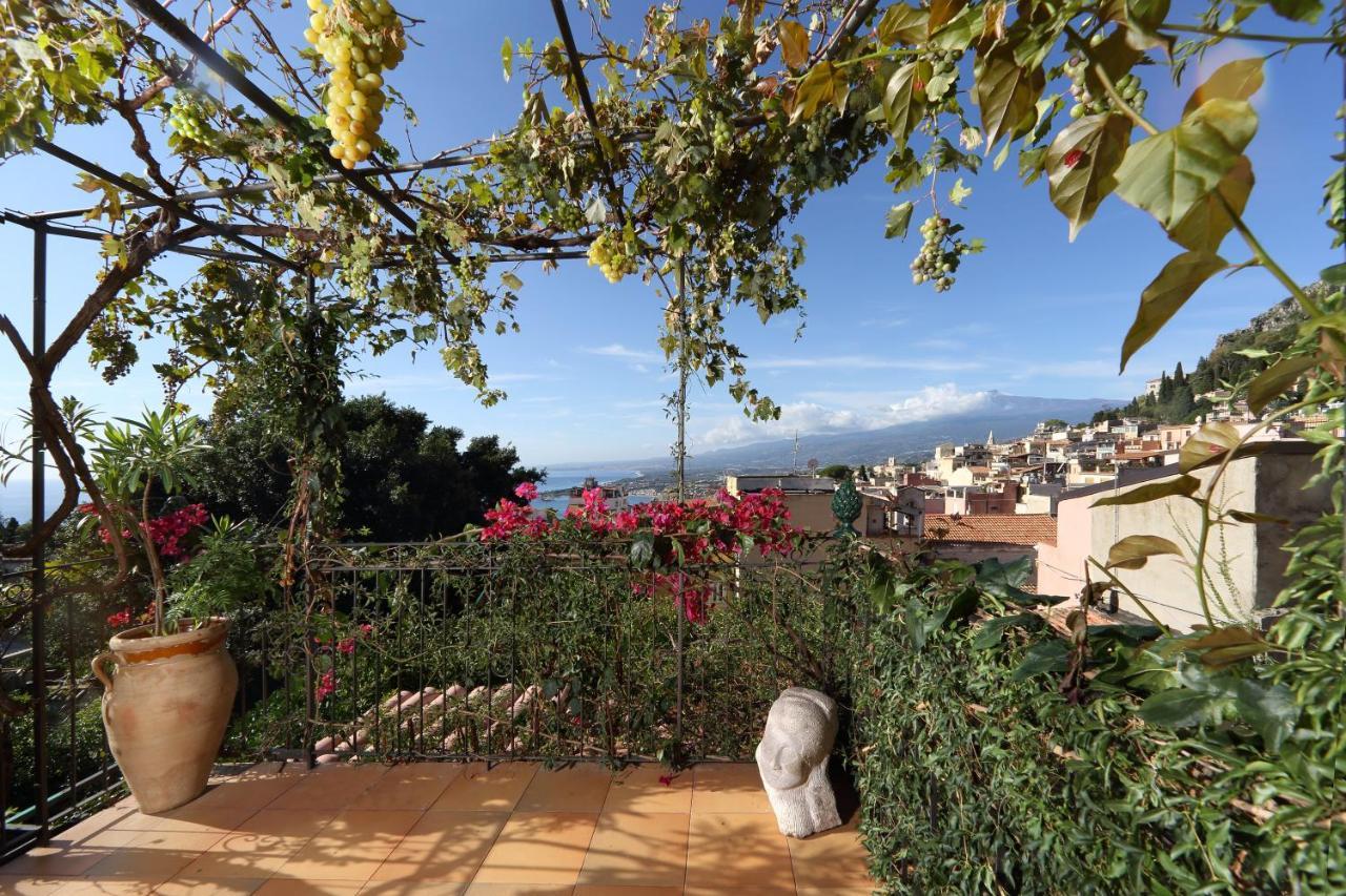 Le Terrazze Del Teatro Greco Villa Taormina Exteriör bild