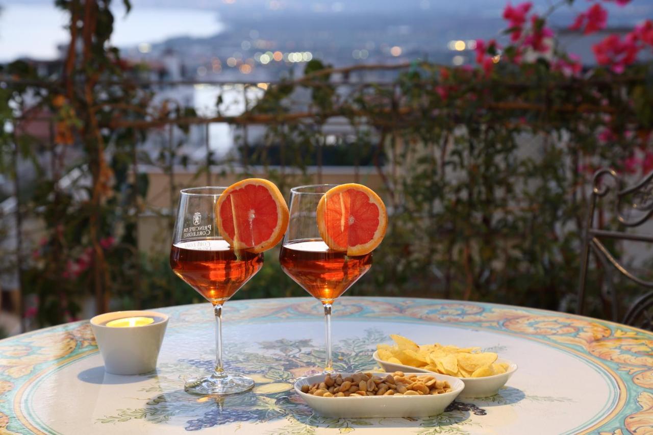 Le Terrazze Del Teatro Greco Villa Taormina Exteriör bild
